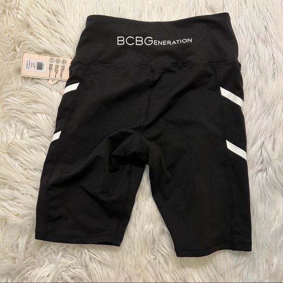 BCBGeneration High-Waisted Bike Shorts Black White - Picture 4 of 9